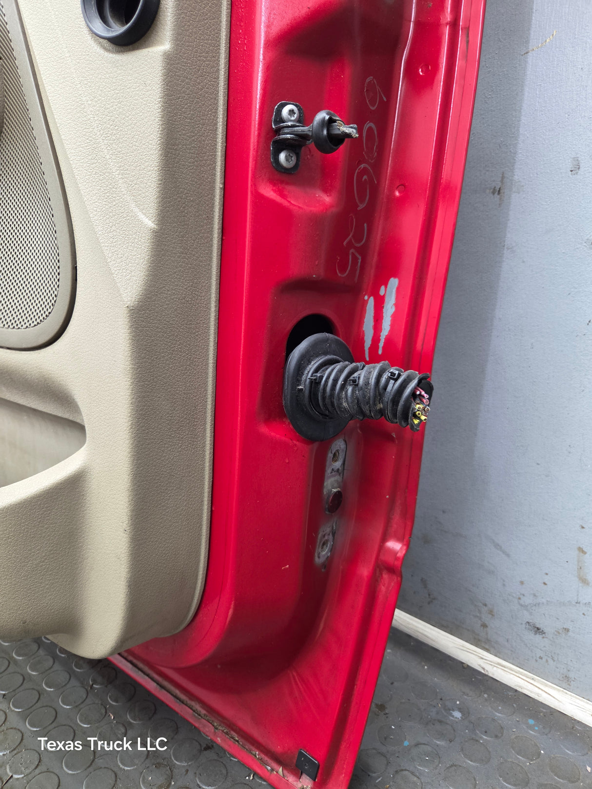 2004-2008 Ford F150 Driver Side Extended/Regular Cab Front Door LH