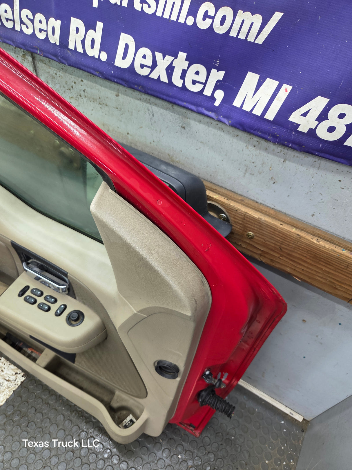 2004-2008 Ford F150 Driver Side Extended/Regular Cab Front Door LH