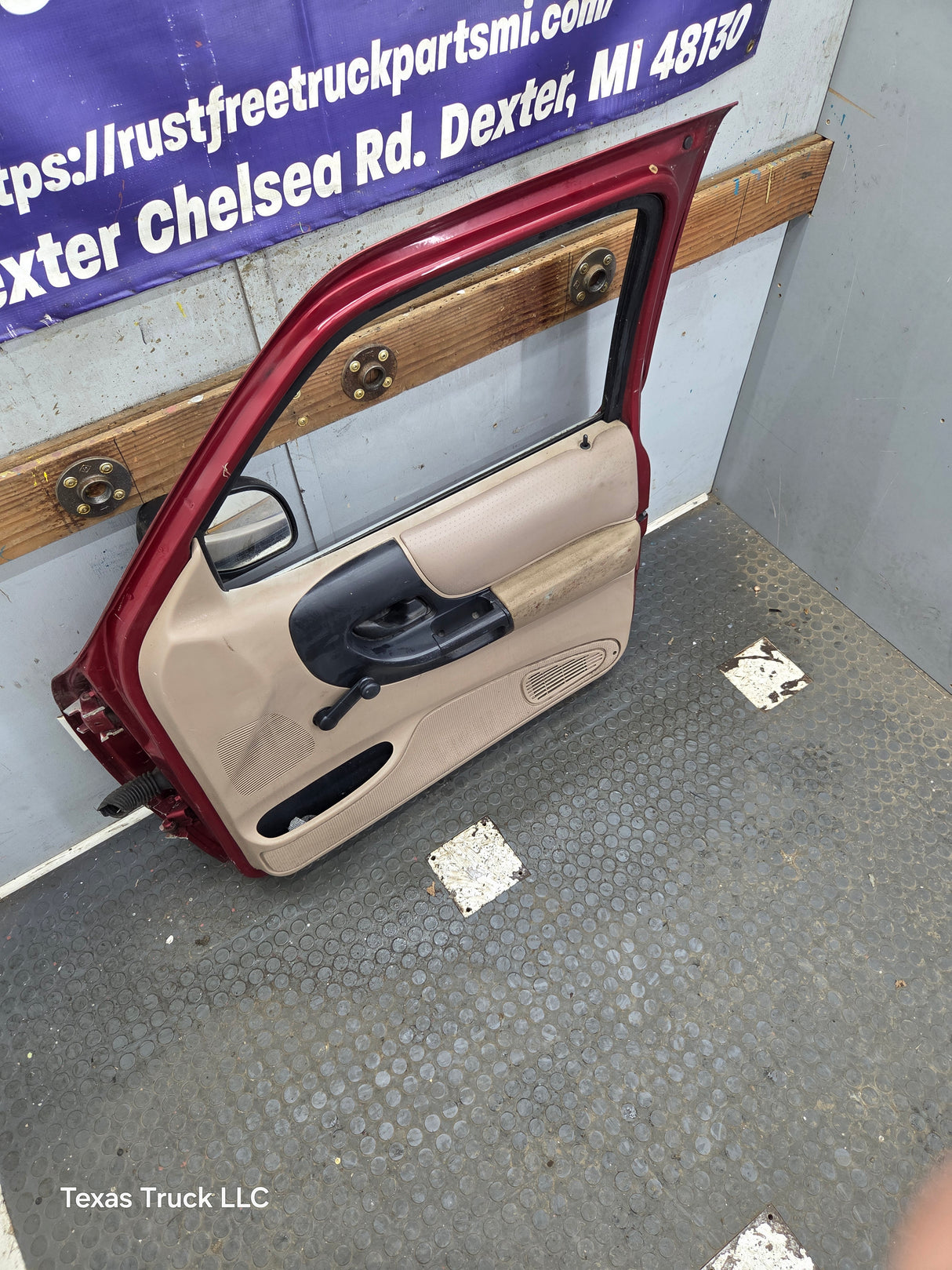 1993-2002 Ford Ranger Passenger Side Front Right Hand Door