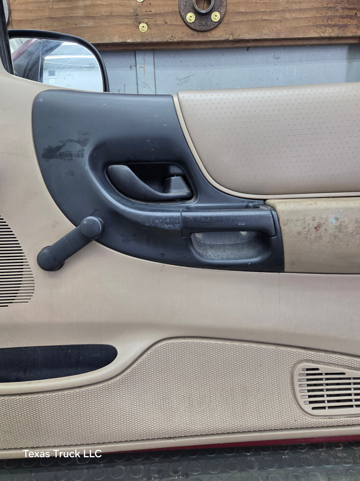 1993-2002 Ford Ranger Passenger Side Front Right Hand Door