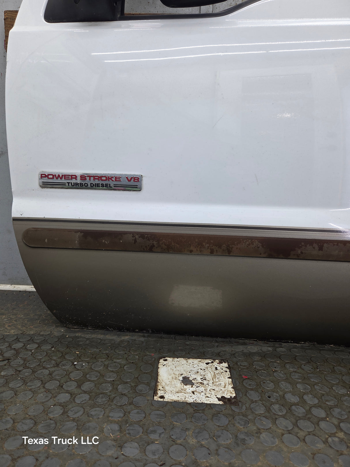 1999-2011 Ford Super Duty LH Driver Side Front Door F250 F350 F450 F550