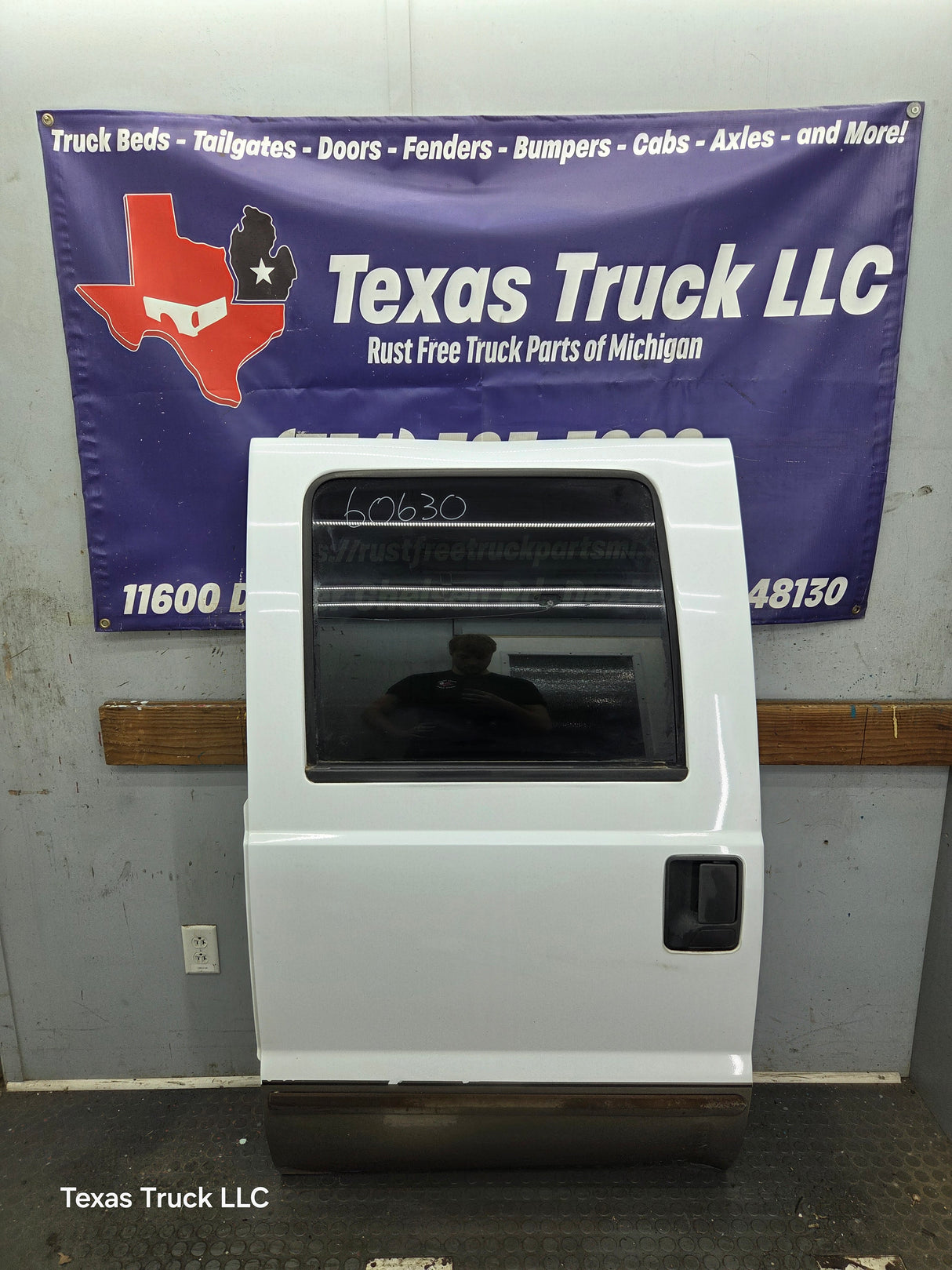 1999-2011 Ford Super Duty LH Driver Side Rear Crew Cab Door F250 F350 F450 F550