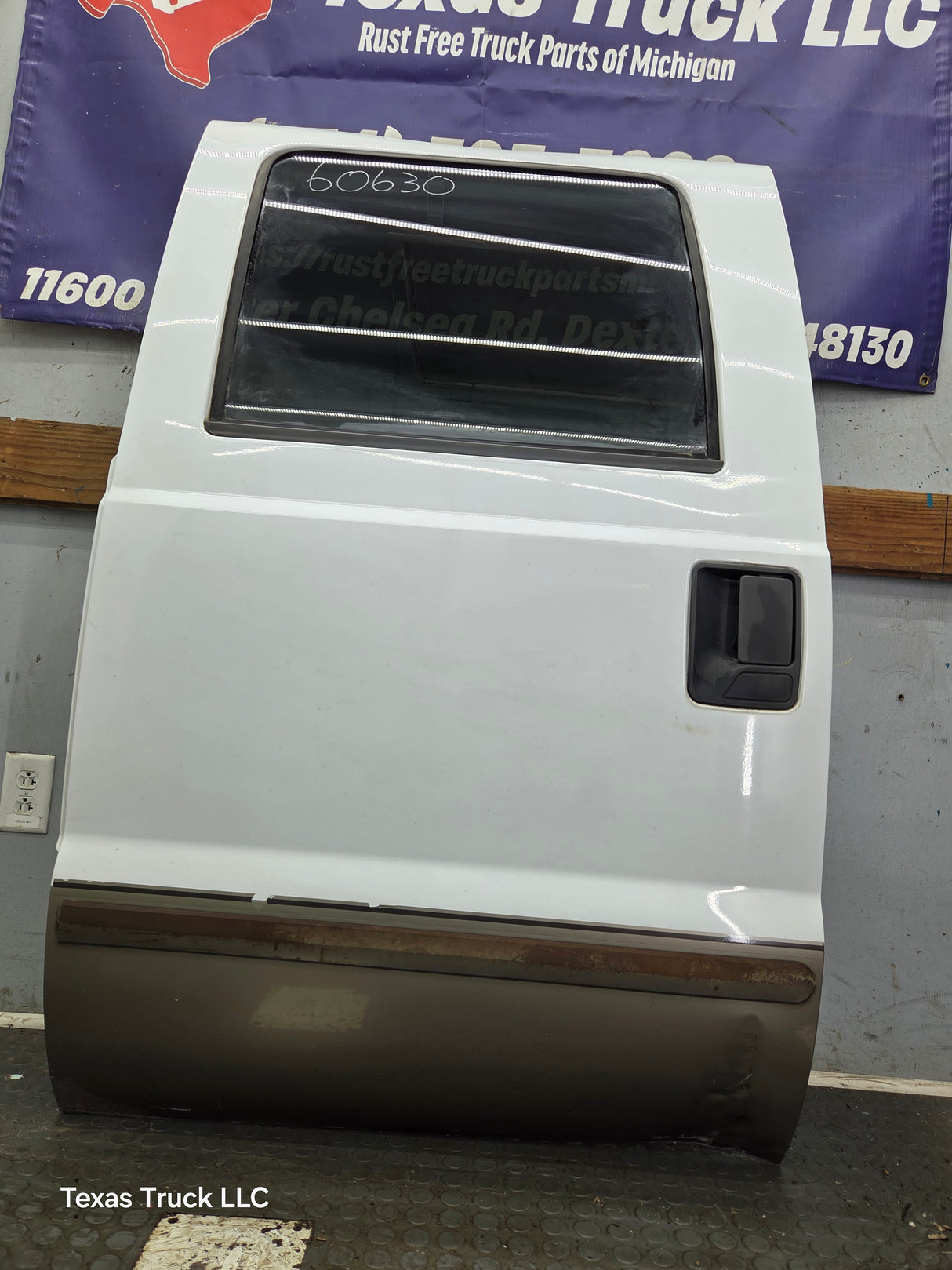 1999-2011 Ford Super Duty LH Driver Side Rear Crew Cab Door F250 F350 F450 F550