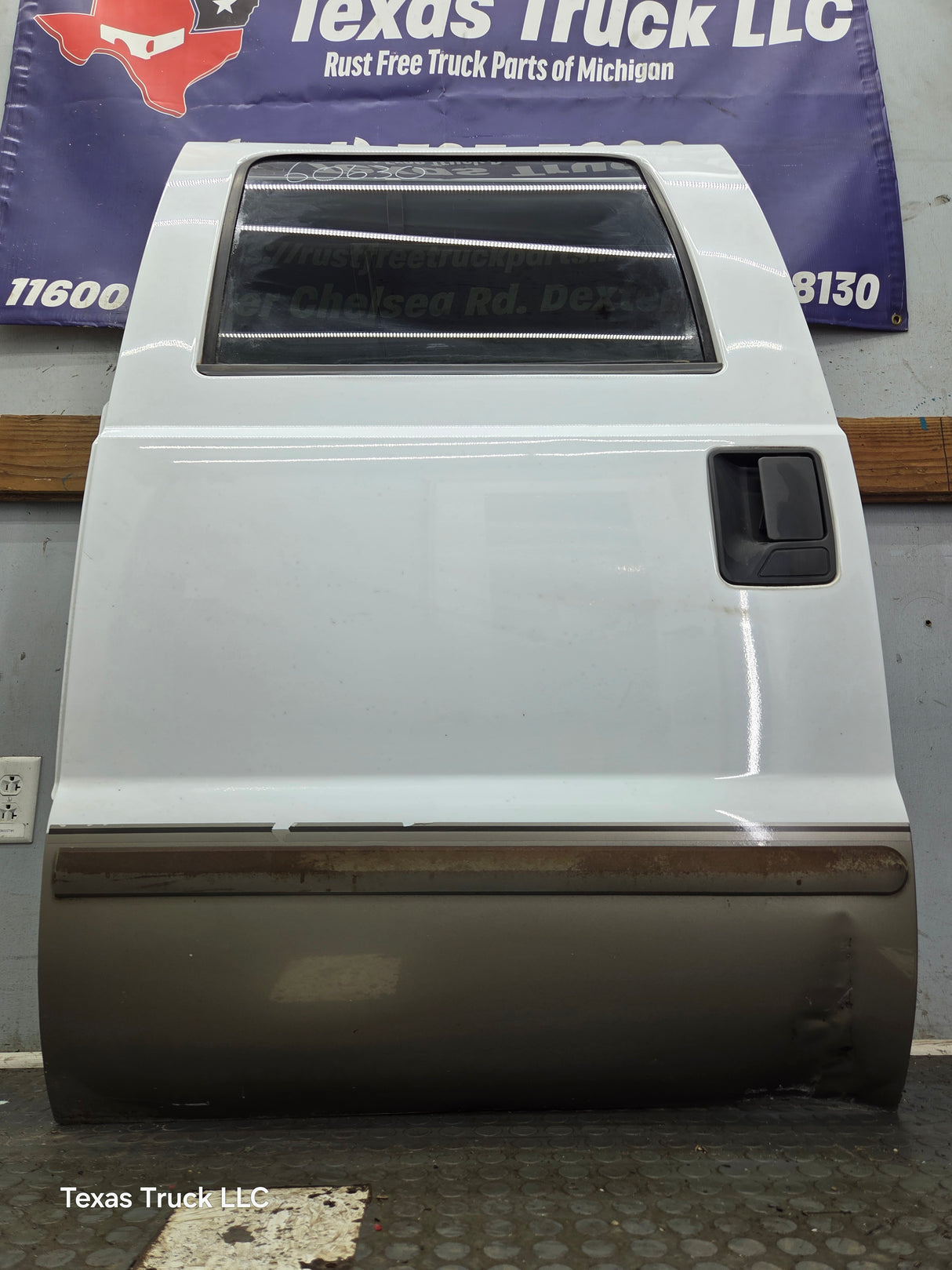 1999-2011 Ford Super Duty LH Driver Side Rear Crew Cab Door F250 F350 F450 F550