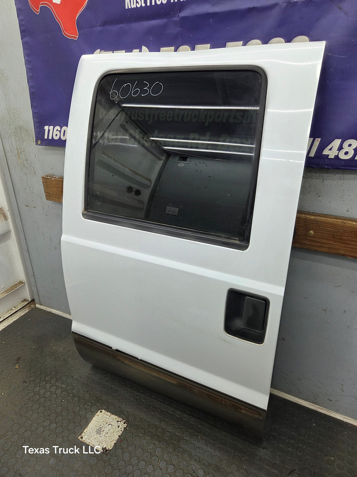 1999-2011 Ford Super Duty LH Driver Side Rear Crew Cab Door F250 F350 F450 F550