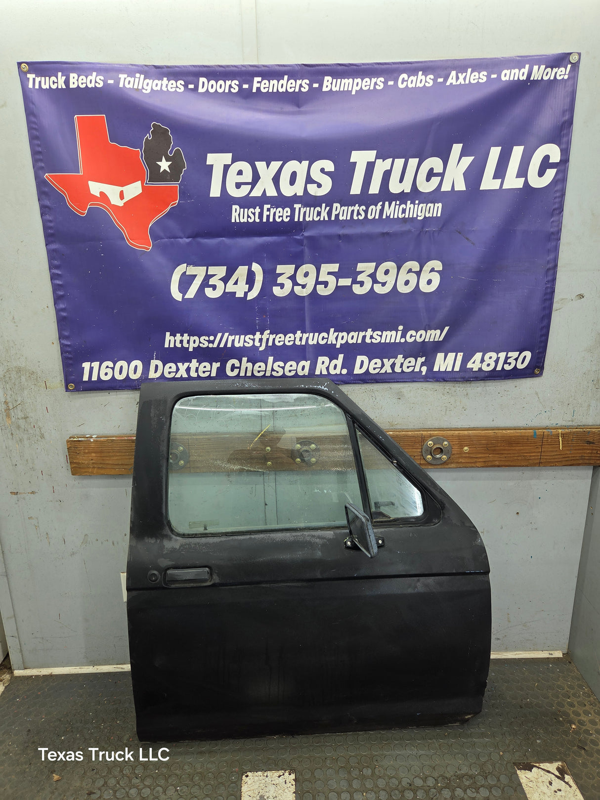 1983-1988 Ford Ranger Passenger Side Front Right Hand Door