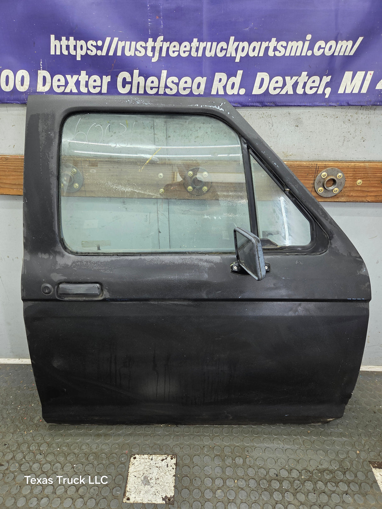 1983-1988 Ford Ranger Passenger Side Front Right Hand Door