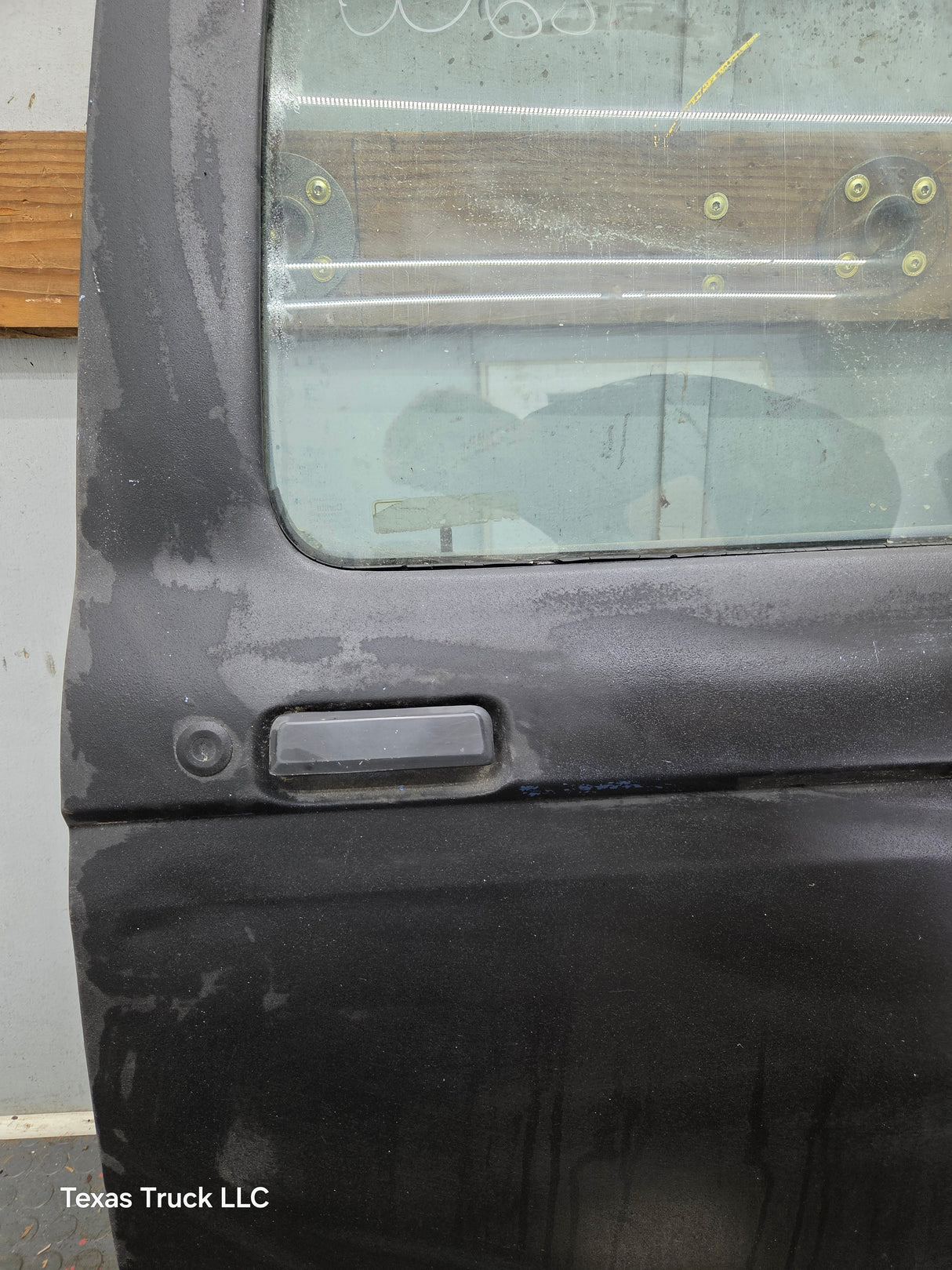 1983-1988 Ford Ranger Passenger Side Front Right Hand Door