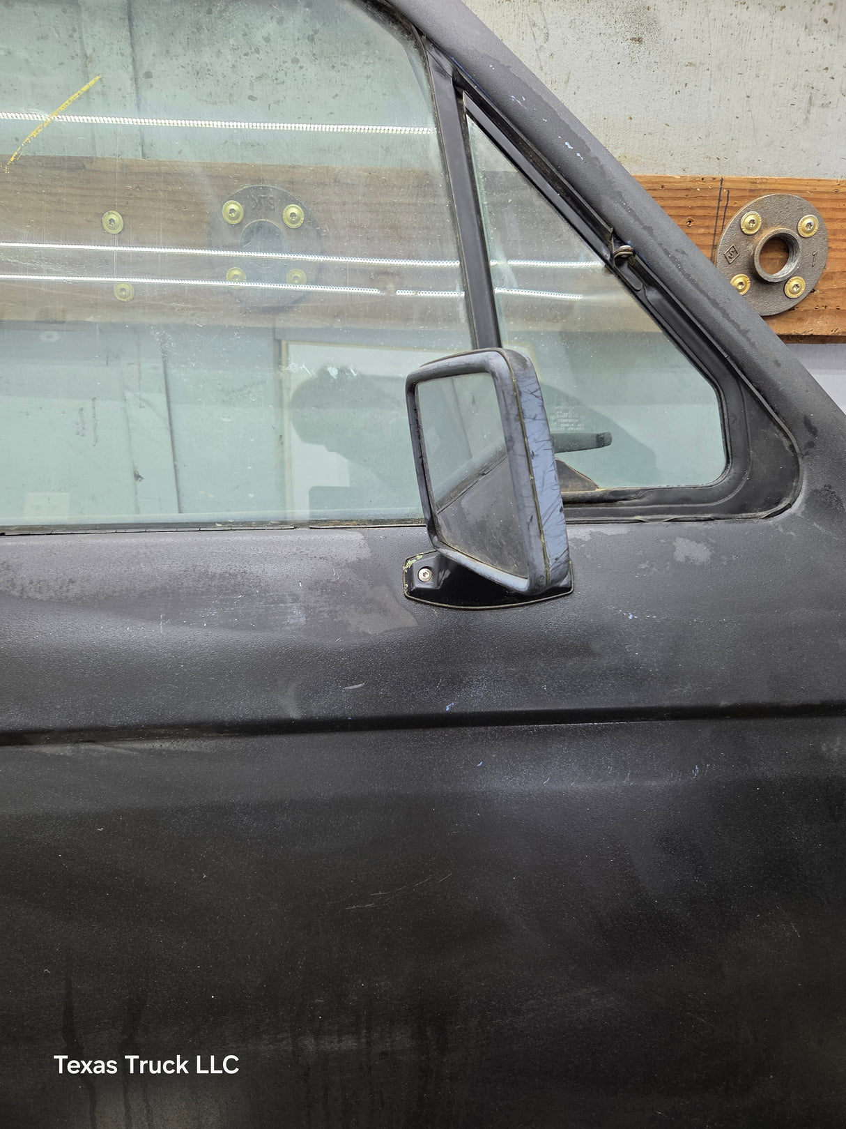 1983-1988 Ford Ranger Passenger Side Front Right Hand Door
