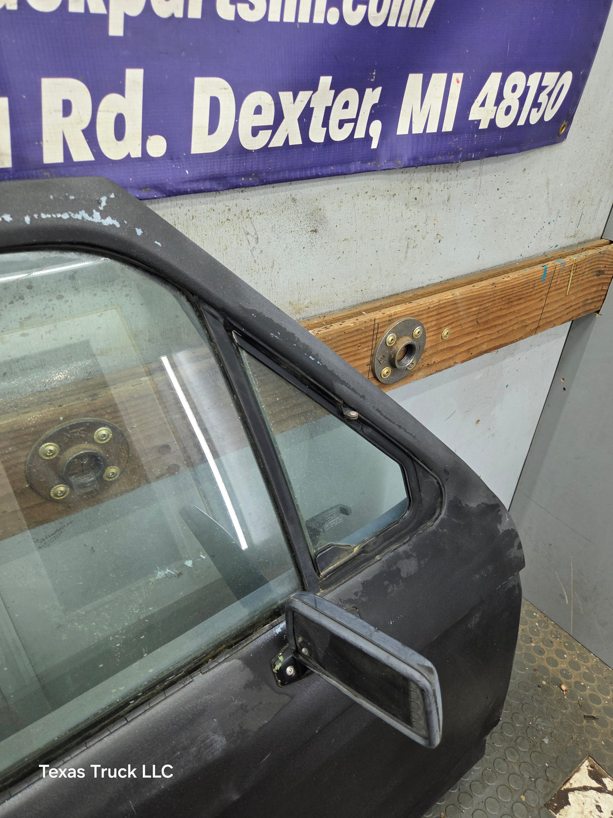 1983-1988 Ford Ranger Passenger Side Front Right Hand Door