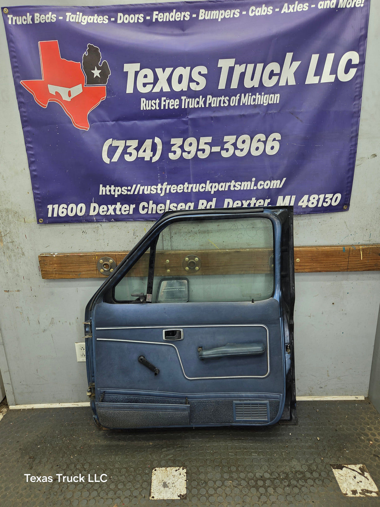 1983-1988 Ford Ranger Passenger Side Front Right Hand Door