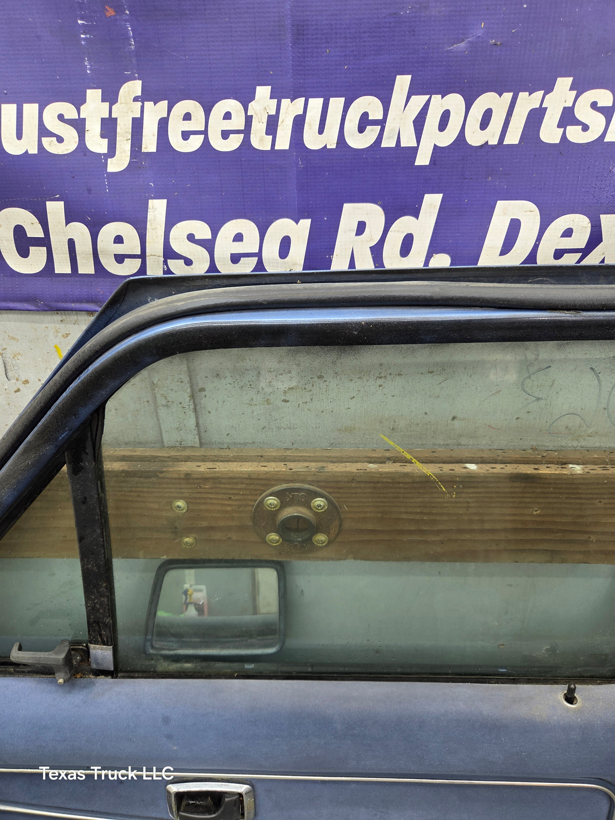 1983-1988 Ford Ranger Passenger Side Front Right Hand Door