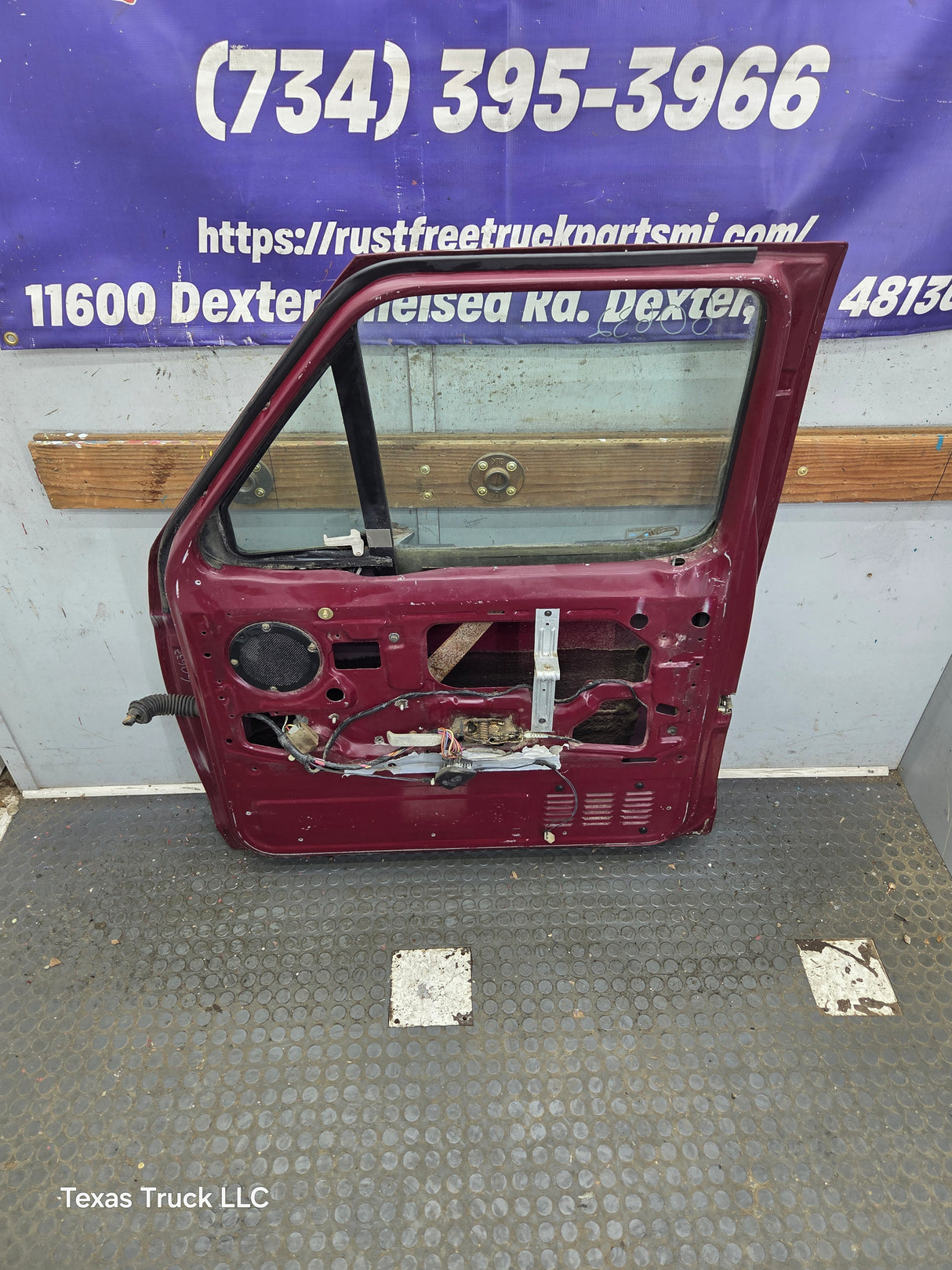 1980-1986 Ford F Series F250 F350 F450 F550 Passenger Side Front Door RH