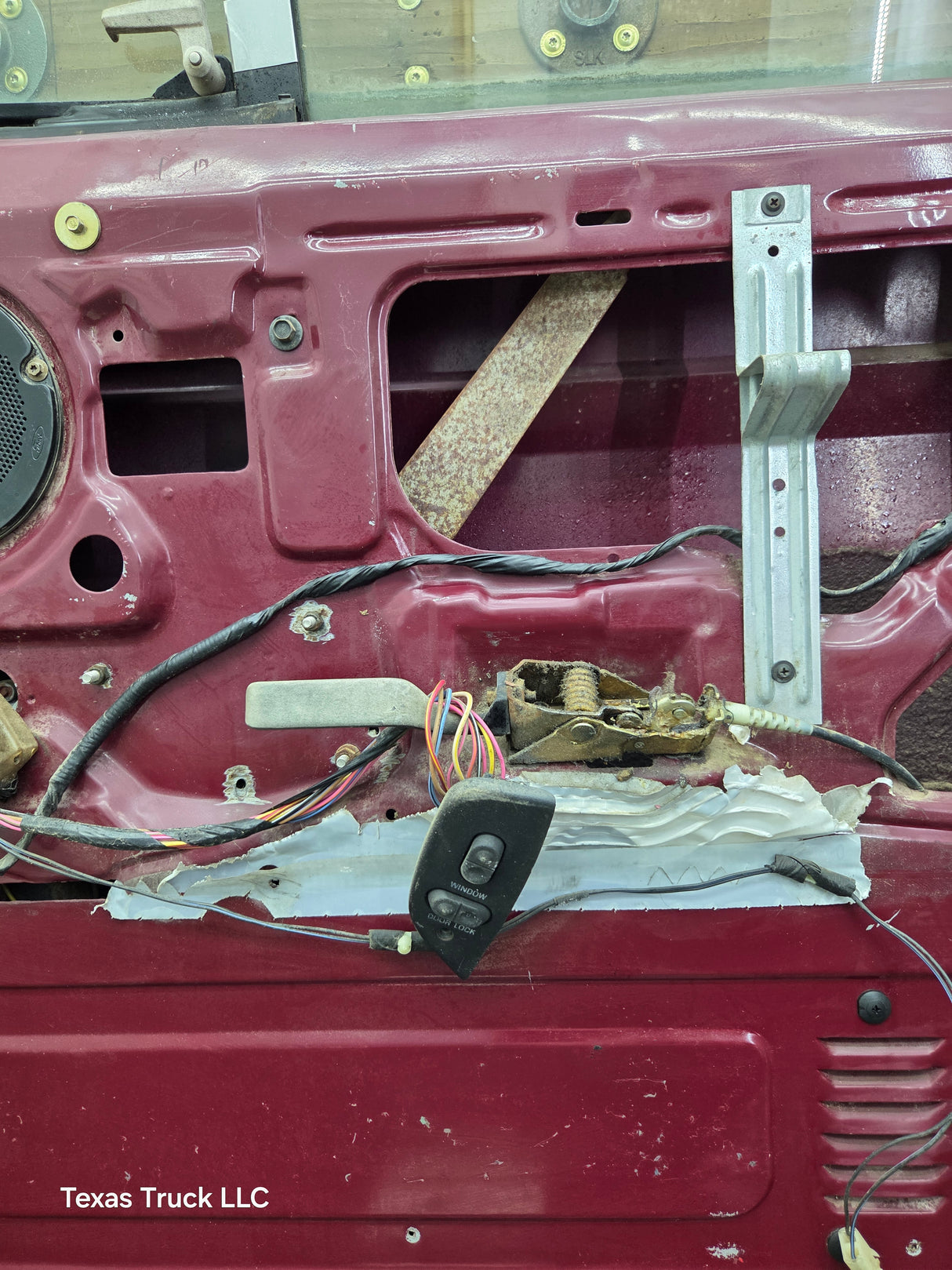 1980-1986 Ford F Series F250 F350 F450 F550 Passenger Side Front Door RH