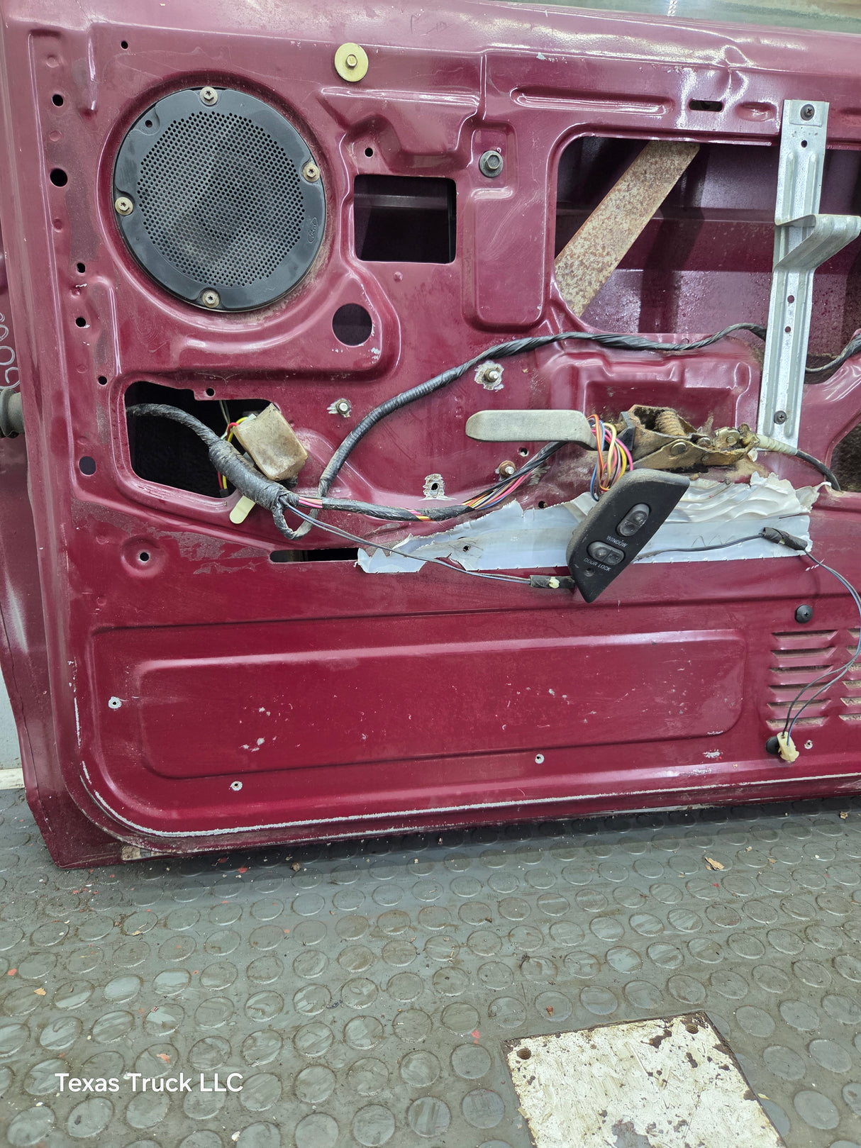 1980-1986 Ford F Series F250 F350 F450 F550 Passenger Side Front Door RH