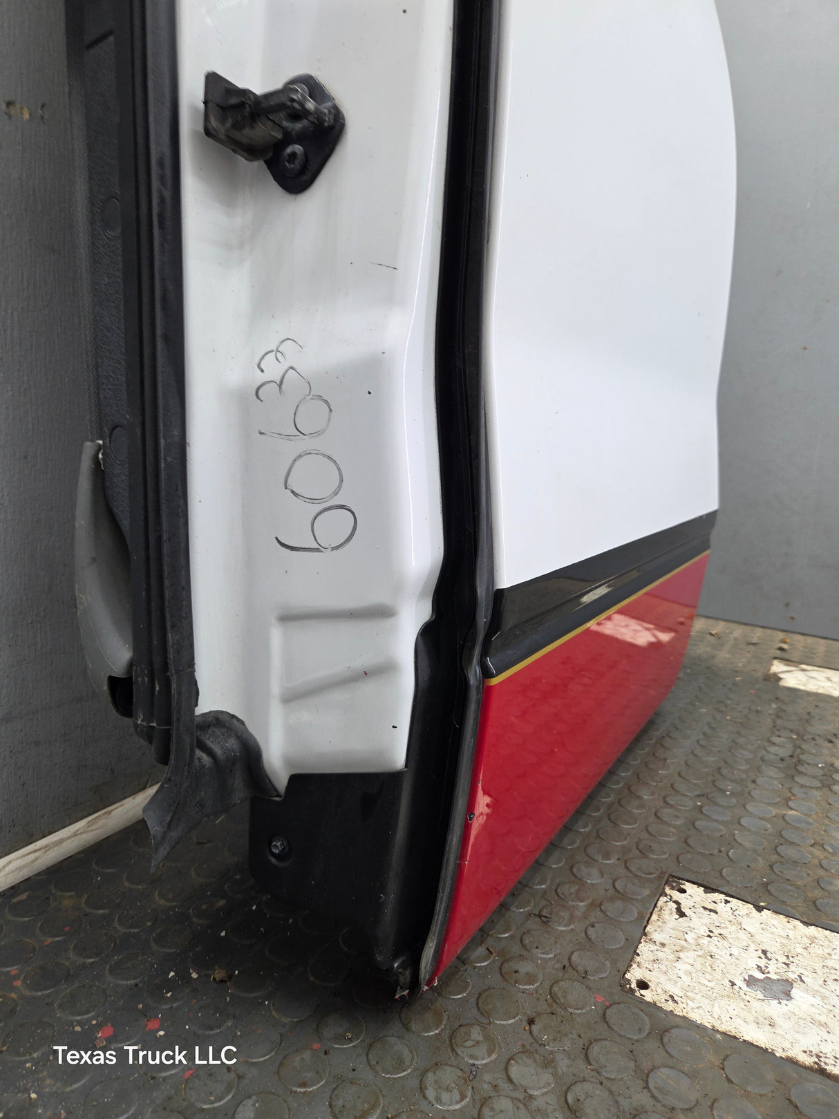 2009-2014 Ford F150 Rear Driver Side LH Extended Cab Door