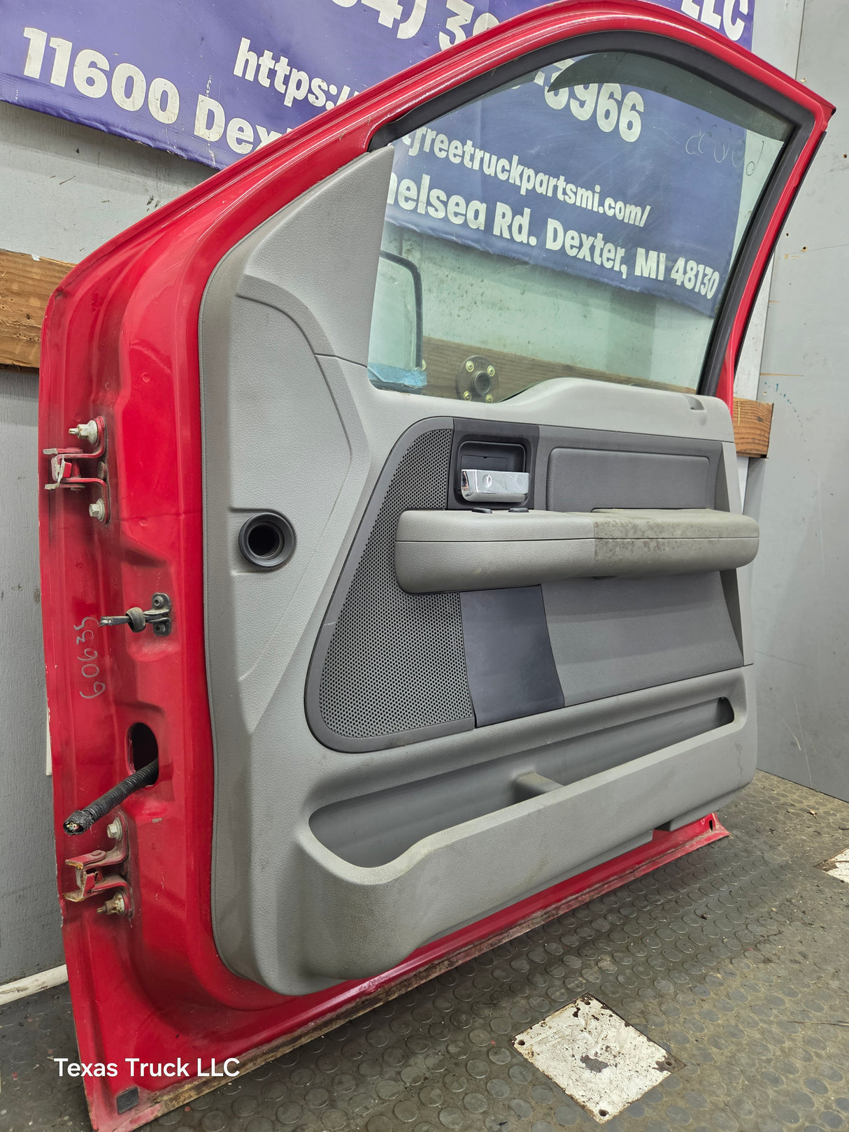 2004-2008 Ford F150 Extended/Regular Cab Passenger Side Front Door RH