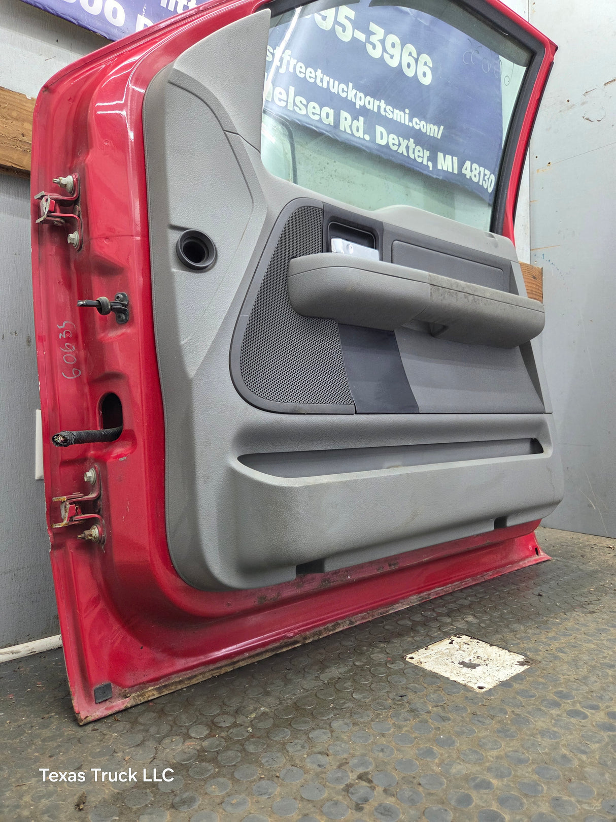 2004-2008 Ford F150 Extended/Regular Cab Passenger Side Front Door RH