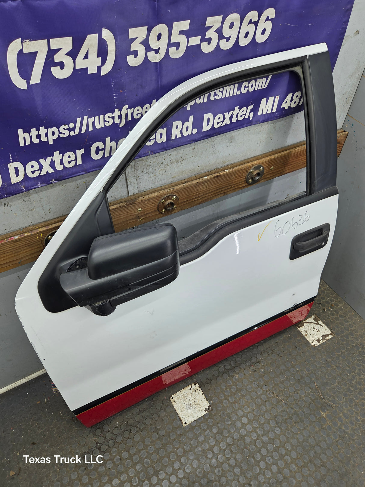2004-2008 Ford F150 Driver Side Extended/Regular Cab Front Door LH