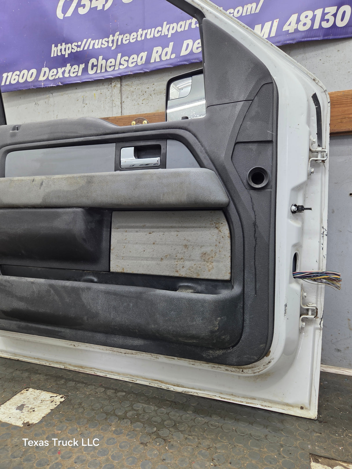 2004-2008 Ford F150 Driver Side Extended/Regular Cab Front Door LH