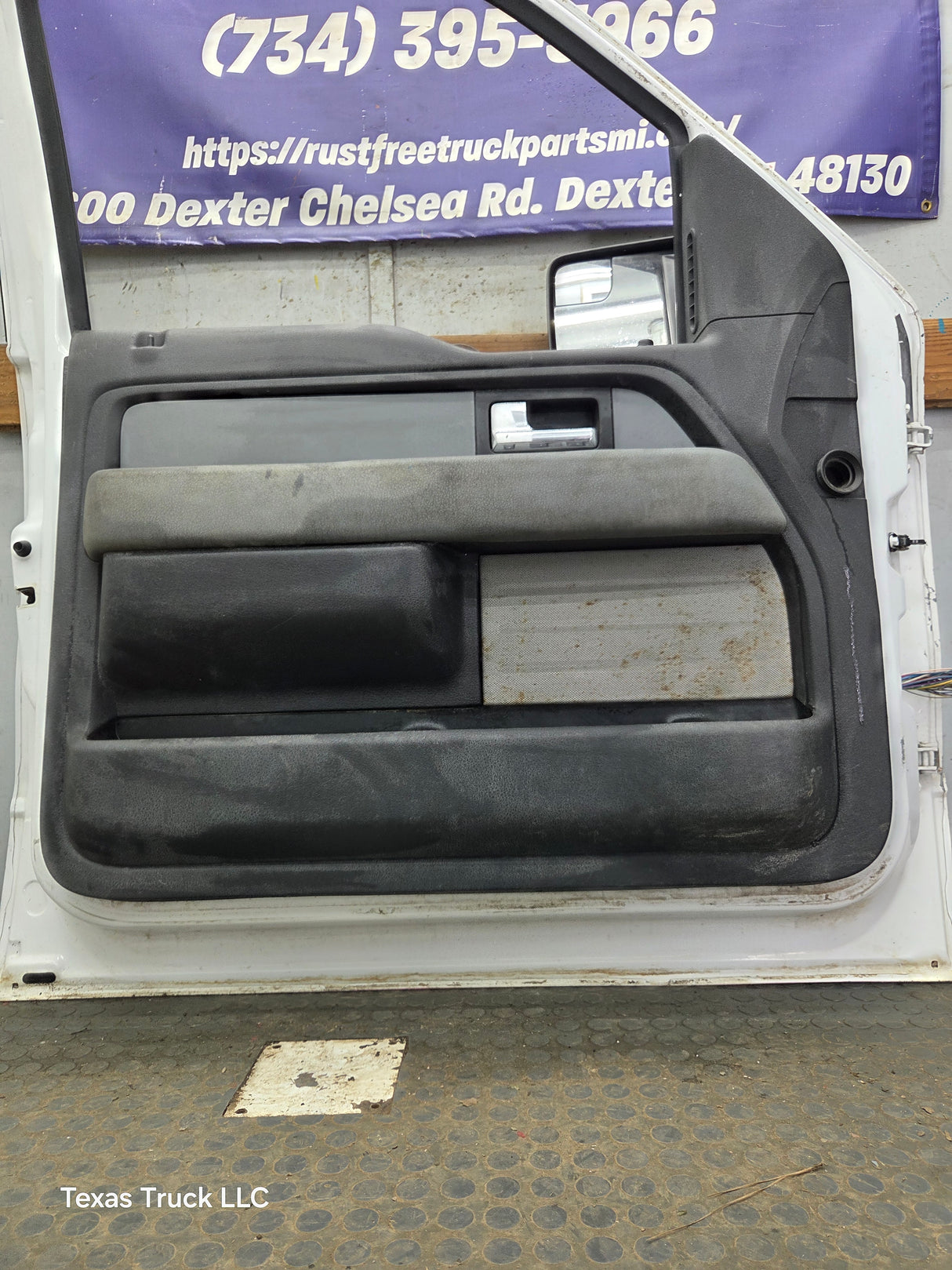 2004-2008 Ford F150 Driver Side Extended/Regular Cab Front Door LH
