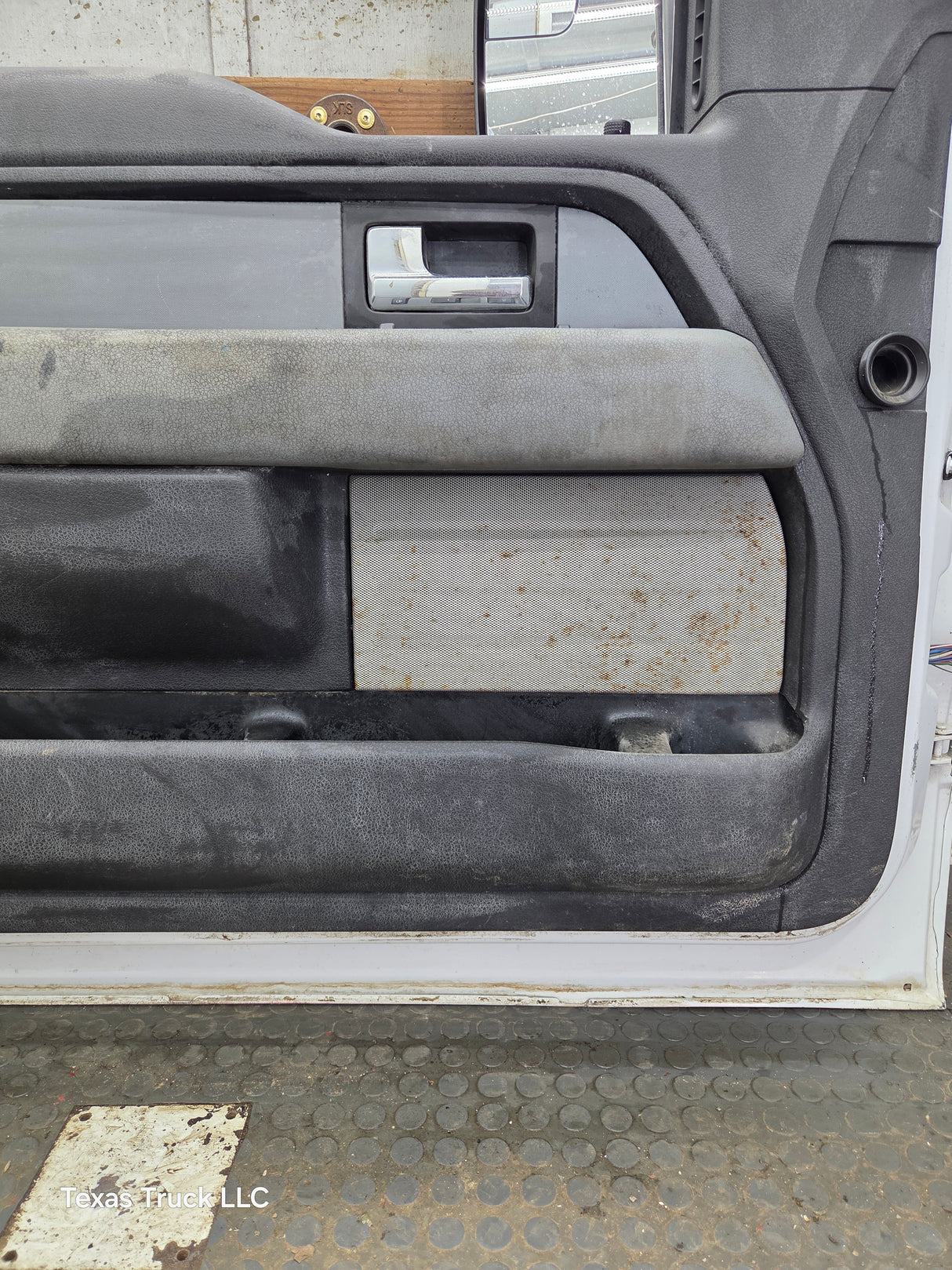 2004-2008 Ford F150 Driver Side Extended/Regular Cab Front Door LH