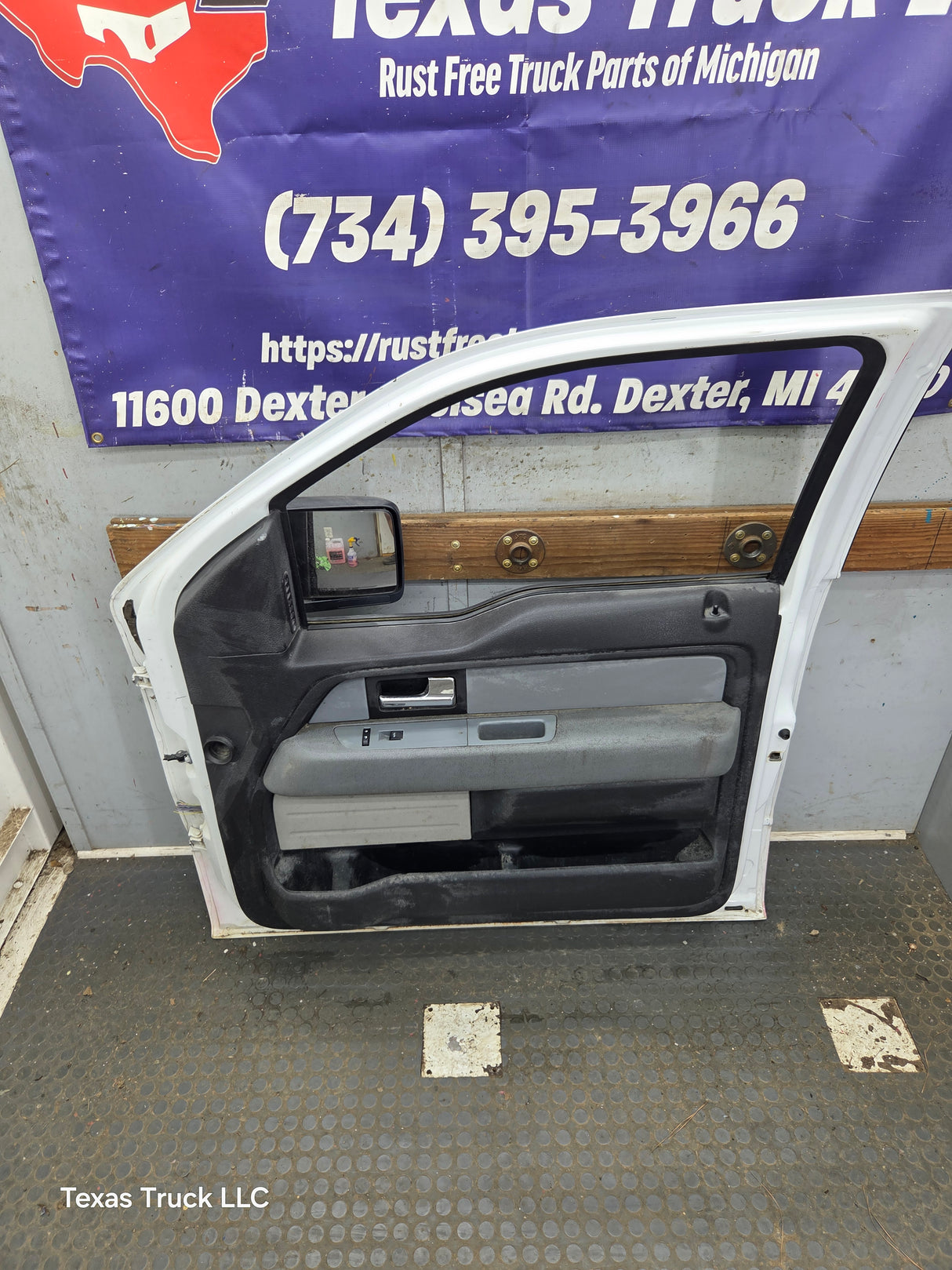 2004-2008 Ford F150 Extended/Regular Cab Passenger Side Front Door RH