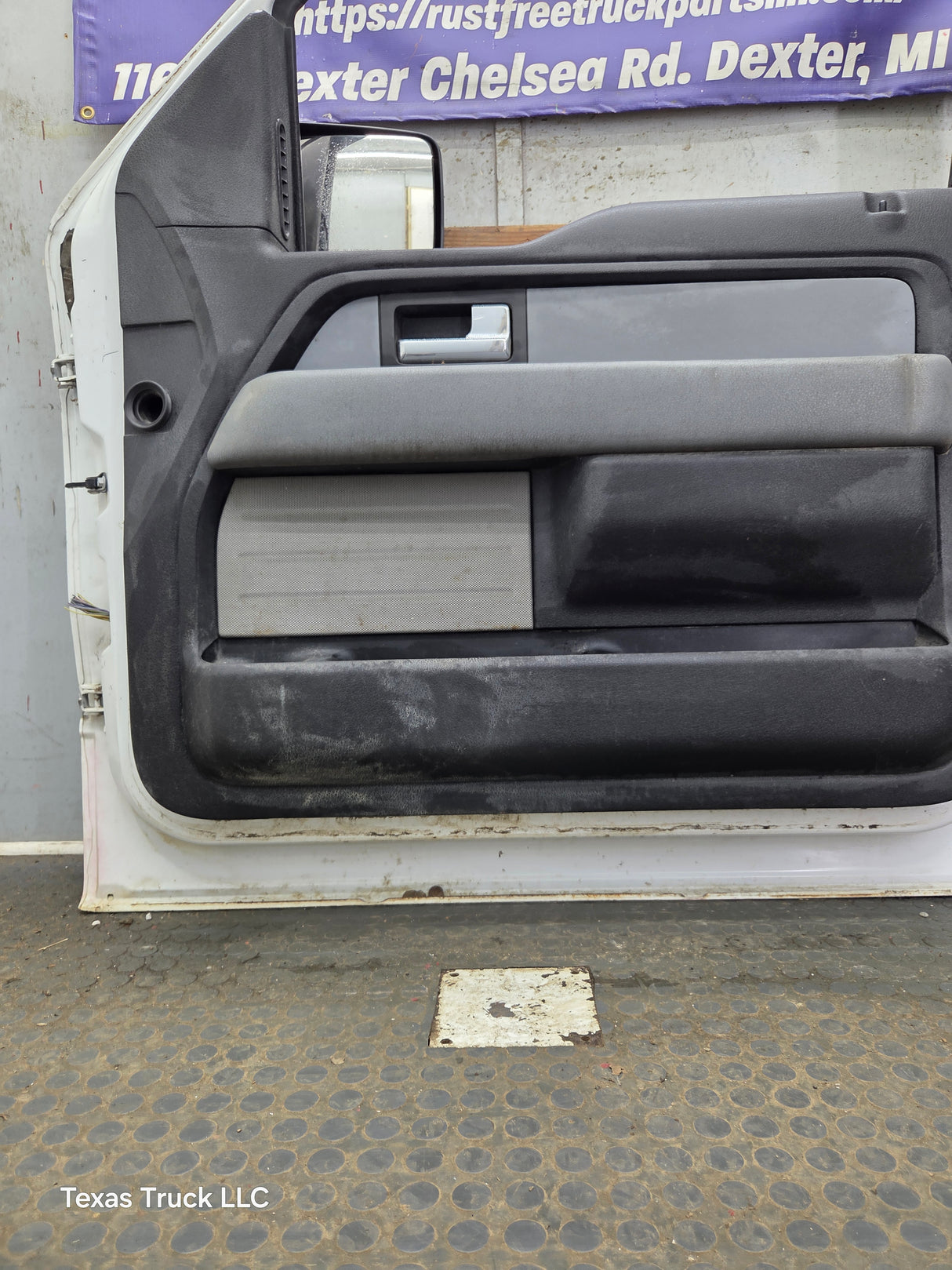 2004-2008 Ford F150 Extended/Regular Cab Passenger Side Front Door RH