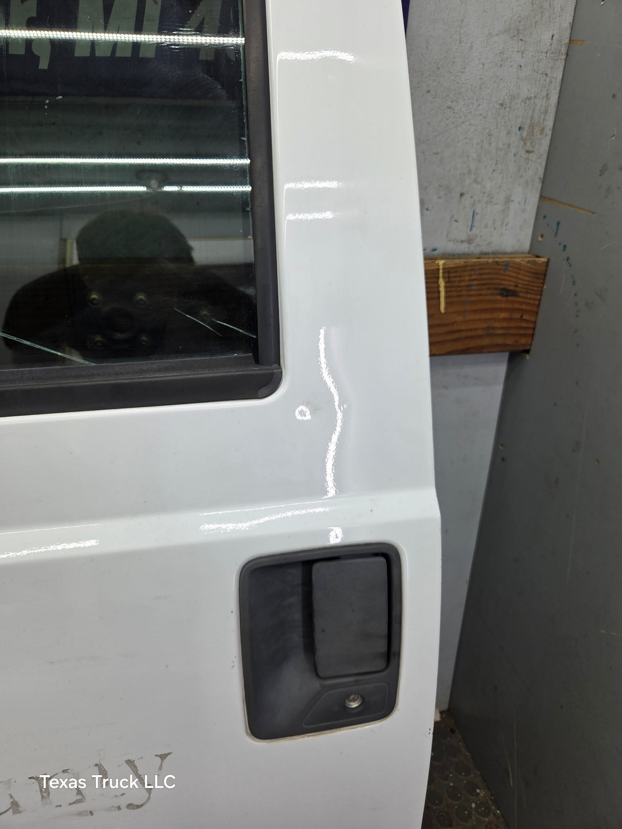 2012-2016 Ford Super Duty LH Driver Side Front Door F250 F350 F450 F550