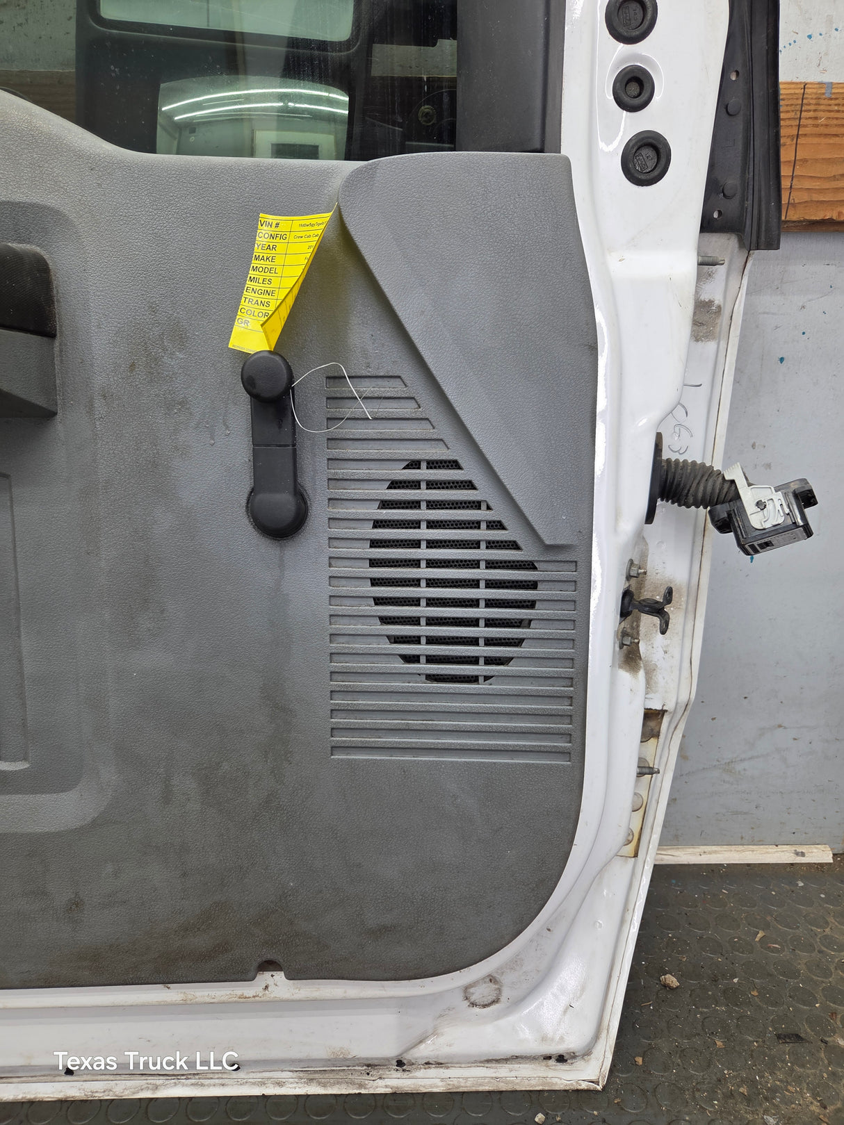2012-2016 Ford Super Duty LH Driver Side Front Door F250 F350 F450 F550
