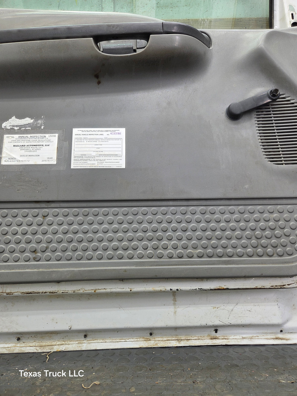 1999-2011 Ford Super Duty LH Driver Side Front Door F250 F350 F450 F550