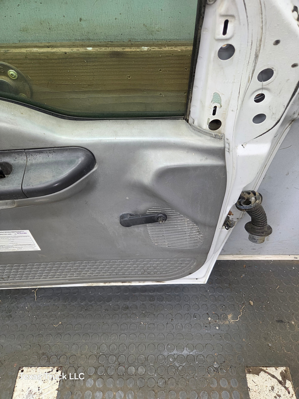 1999-2011 Ford Super Duty LH Driver Side Front Door F250 F350 F450 F550