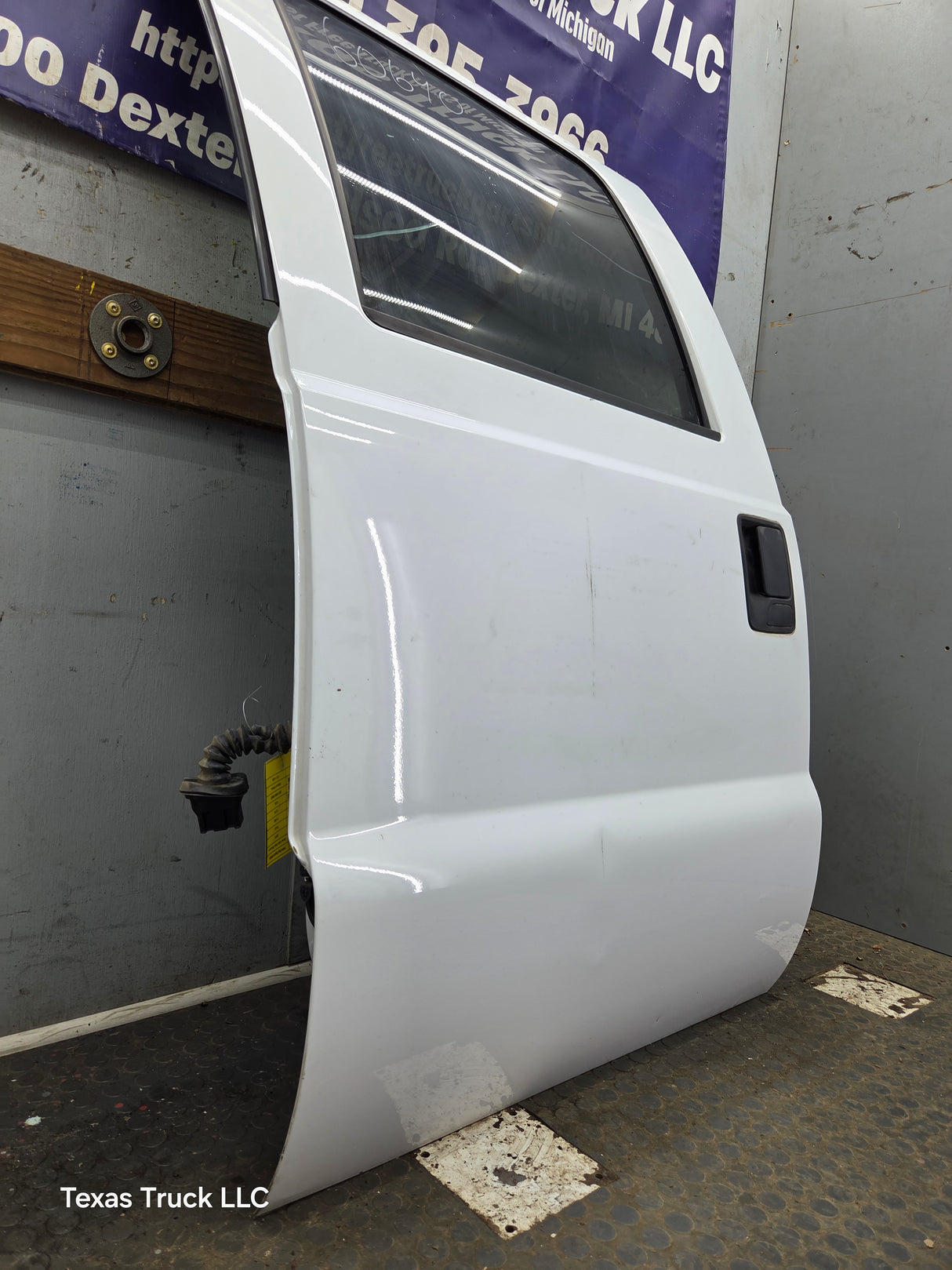 2012-2016 Ford Super Duty Driver Rear Door LH Crew Cab F250 F350 F450 F550