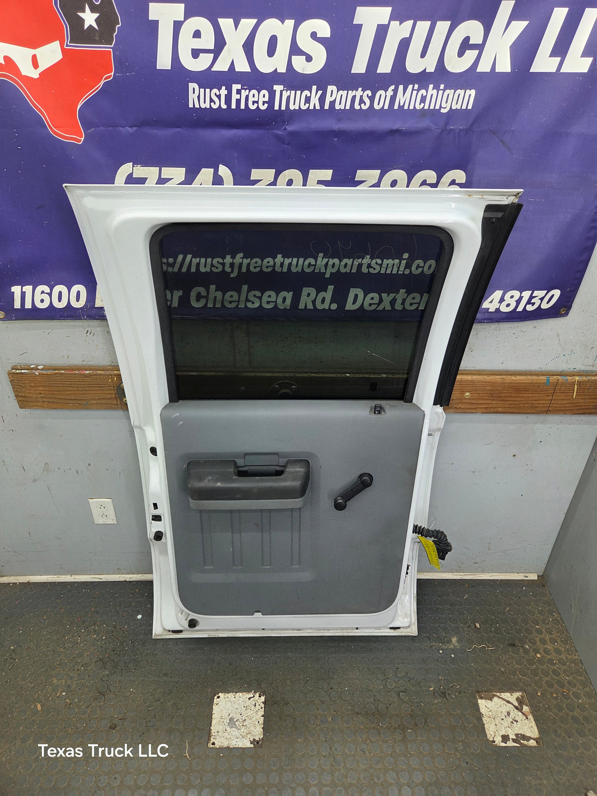 2012-2016 Ford Super Duty Driver Rear Door LH Crew Cab F250 F350 F450 F550