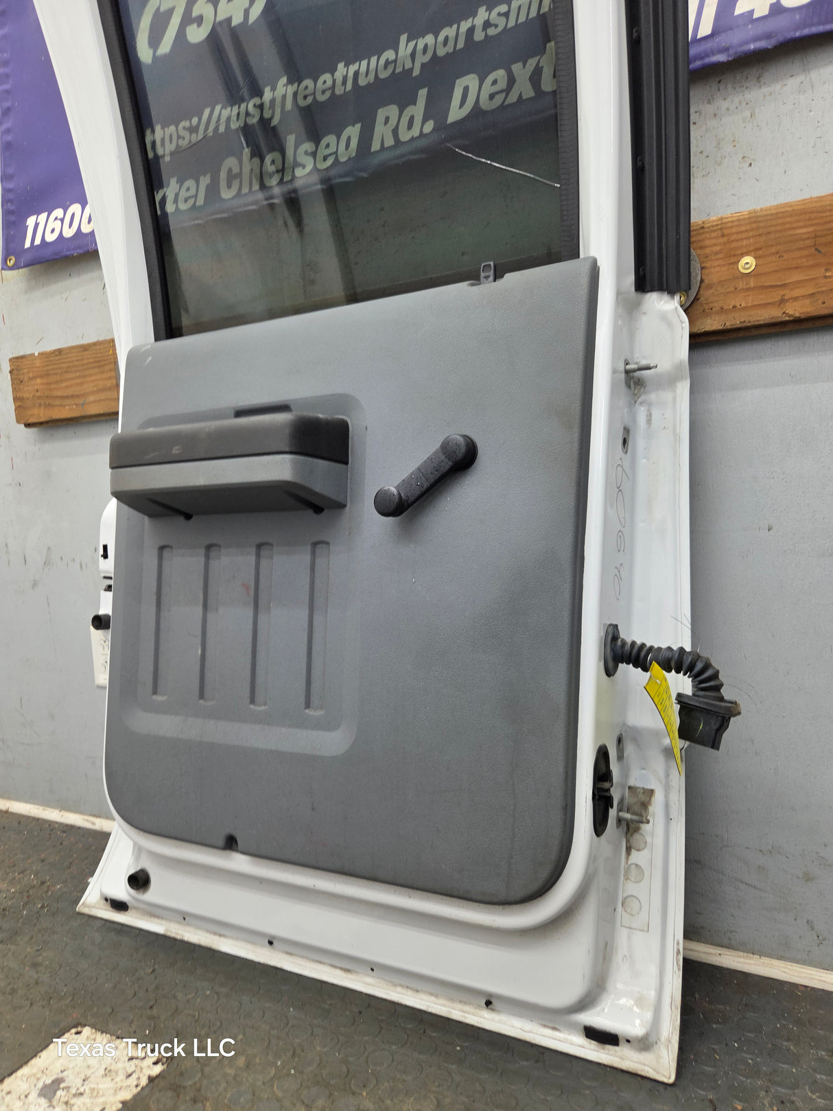 2012-2016 Ford Super Duty Driver Rear Door LH Crew Cab F250 F350 F450 F550