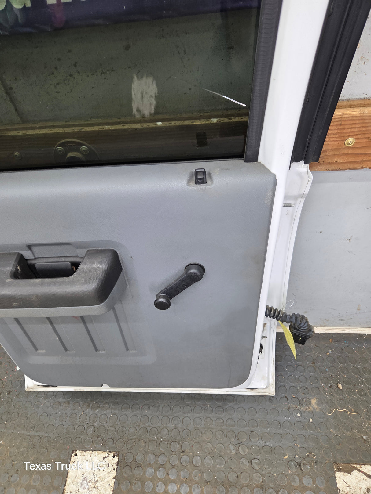 2012-2016 Ford Super Duty Driver Rear Door LH Crew Cab F250 F350 F450 F550