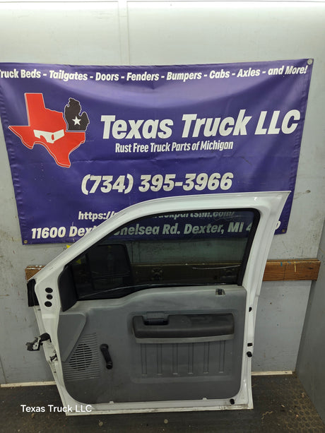2012-2016 Ford Super Duty RH Passenger Side Front Door F250 F350 F450 F550