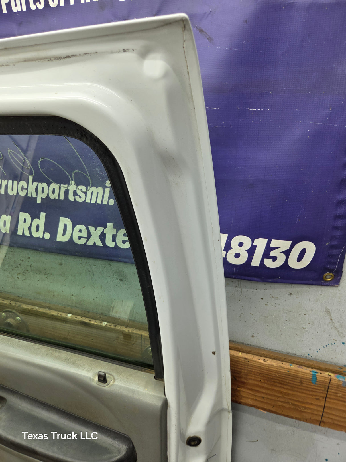 1999-2011 Ford Super Duty LH Driver Side Front Door F250 F350 F450 F550