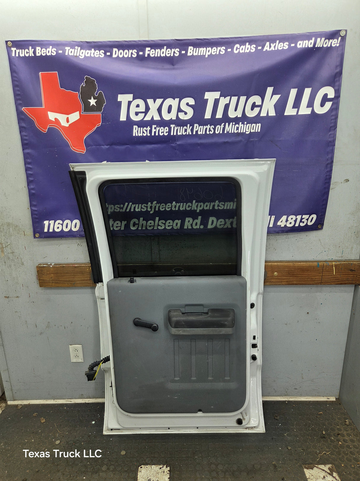 2012-2016 Ford Super Duty Driver Rear Door LH Crew Cab F250 F350 F450 F550