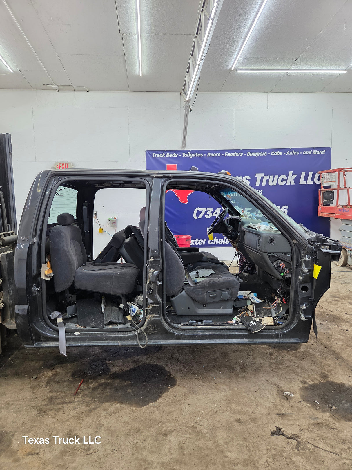 1999-2007 Chevrolet Silverado / GMC Sierra 1500 2500 HD 3500HD Crew Cab Body