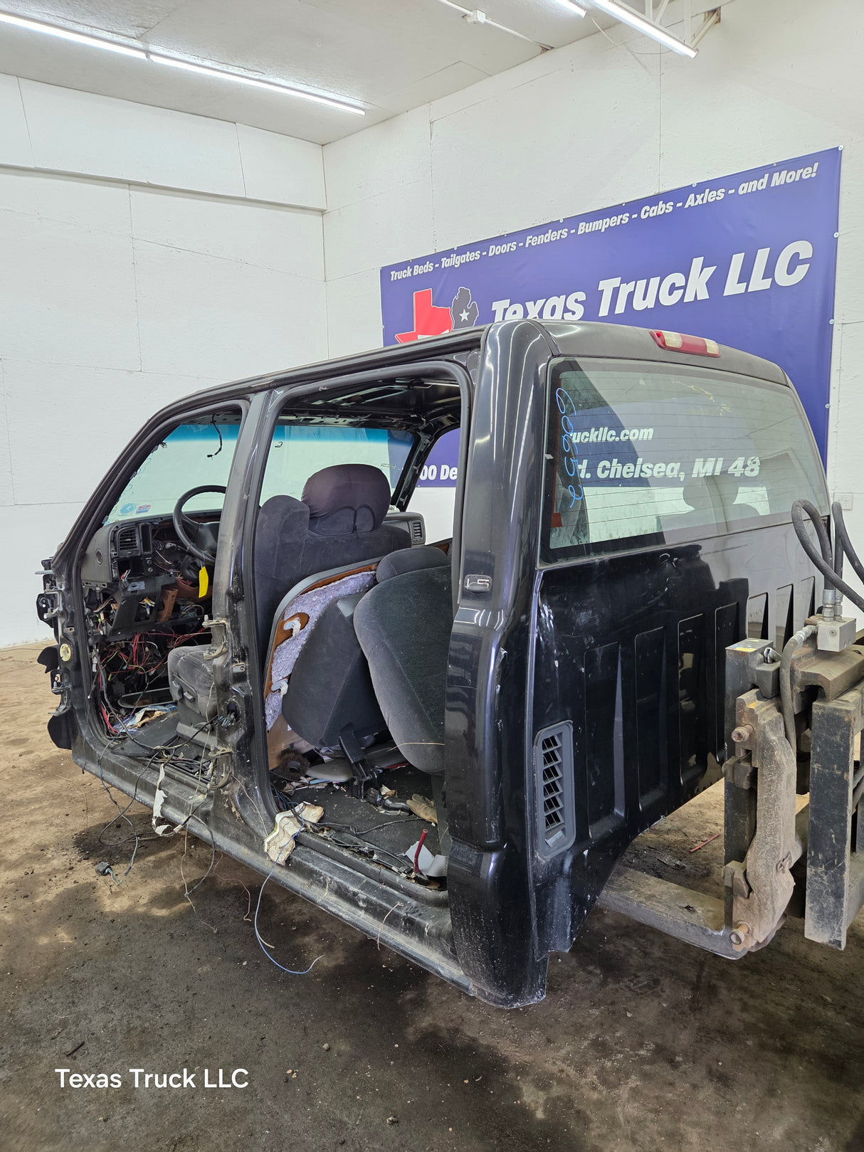 1999-2007 Chevrolet Silverado / GMC Sierra 1500 2500 HD 3500HD Crew Cab Body