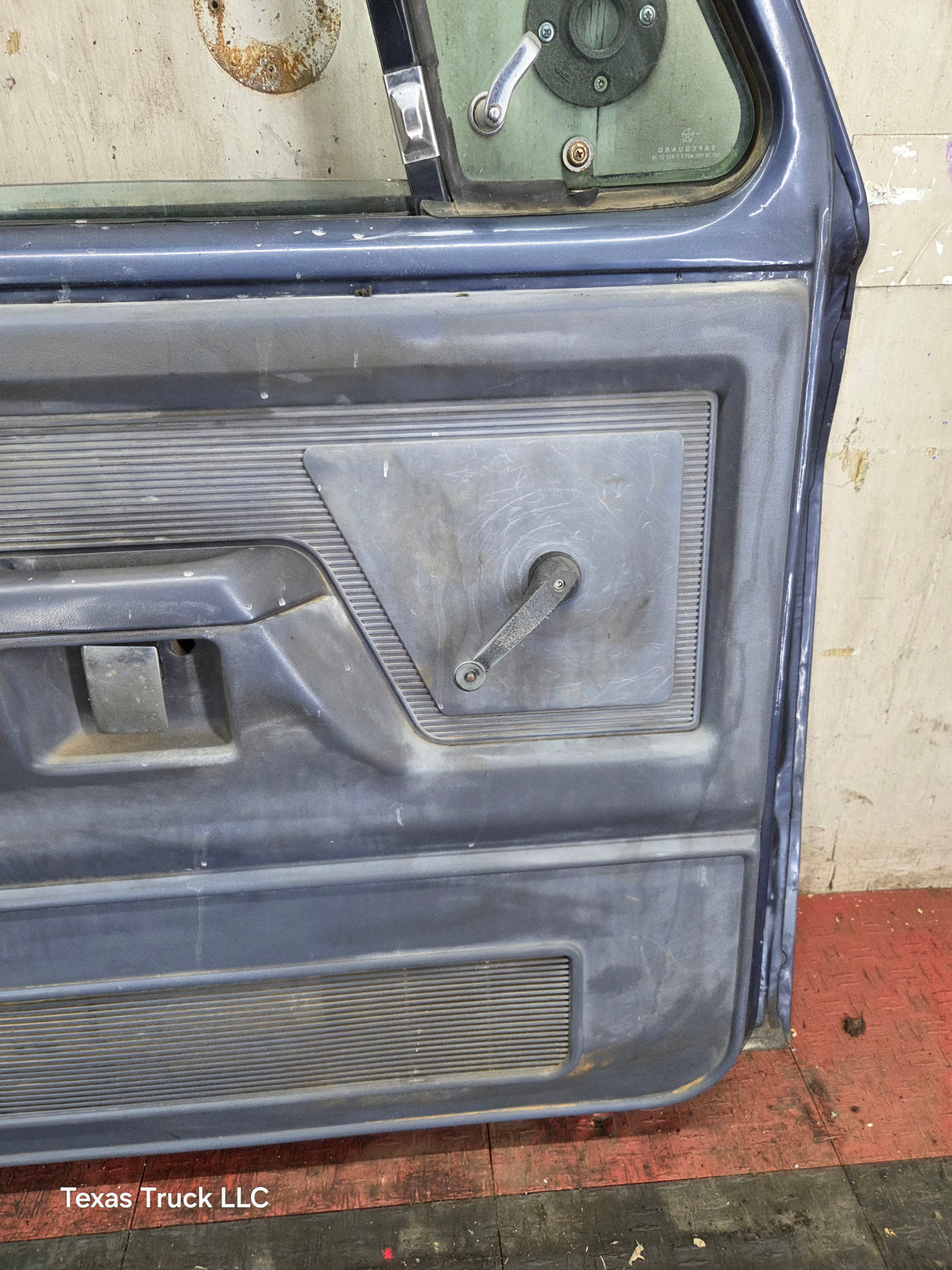 1981-1993 Dodge Ram 1st Gen LH Driver Side Front Door W150 W250 W350 D150 D250 D350 Ram Charger