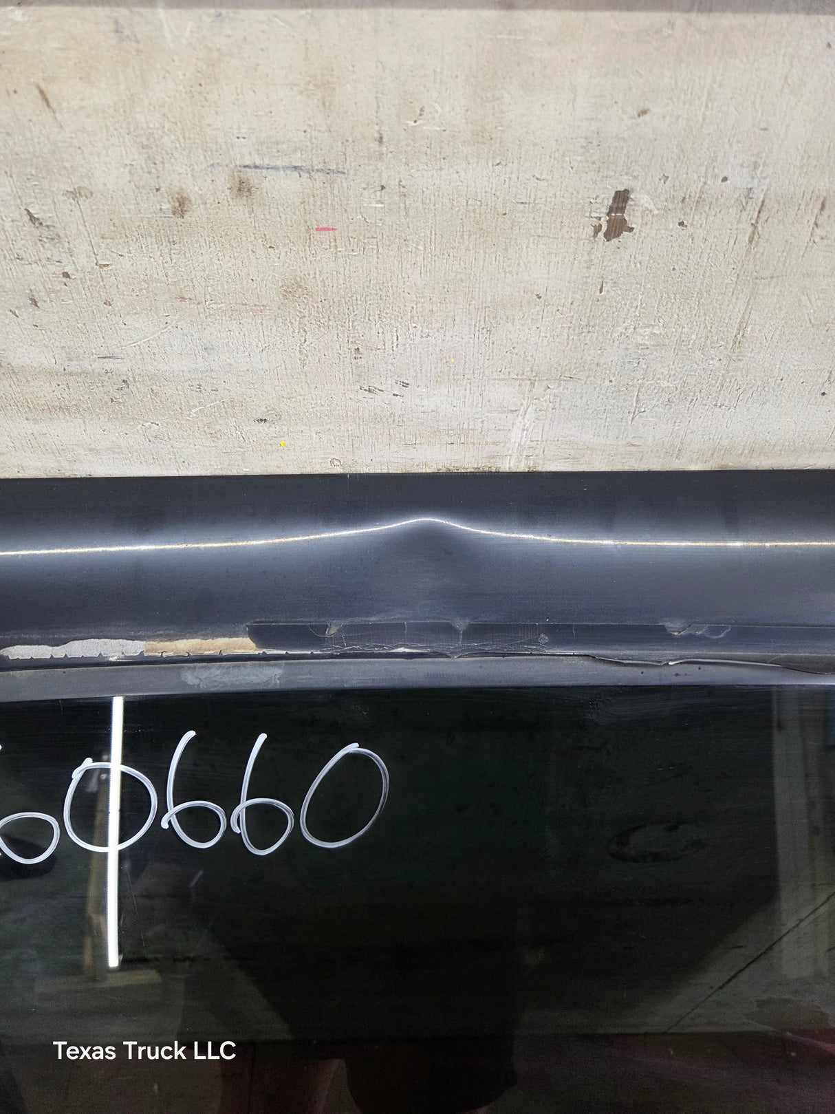 1999-2007 Chevrolet Silverado / GMC Sierra 1500 2500 3500 HD Driver side LH Crew Cab rear door