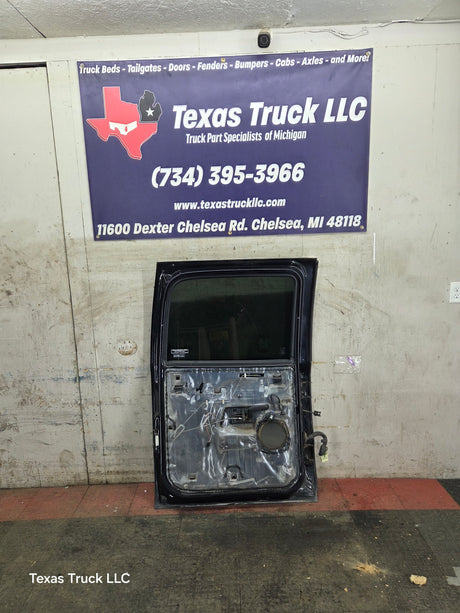 1999-2007 Chevrolet Silverado / GMC Sierra 1500 2500 3500 HD Driver side LH Crew Cab rear door