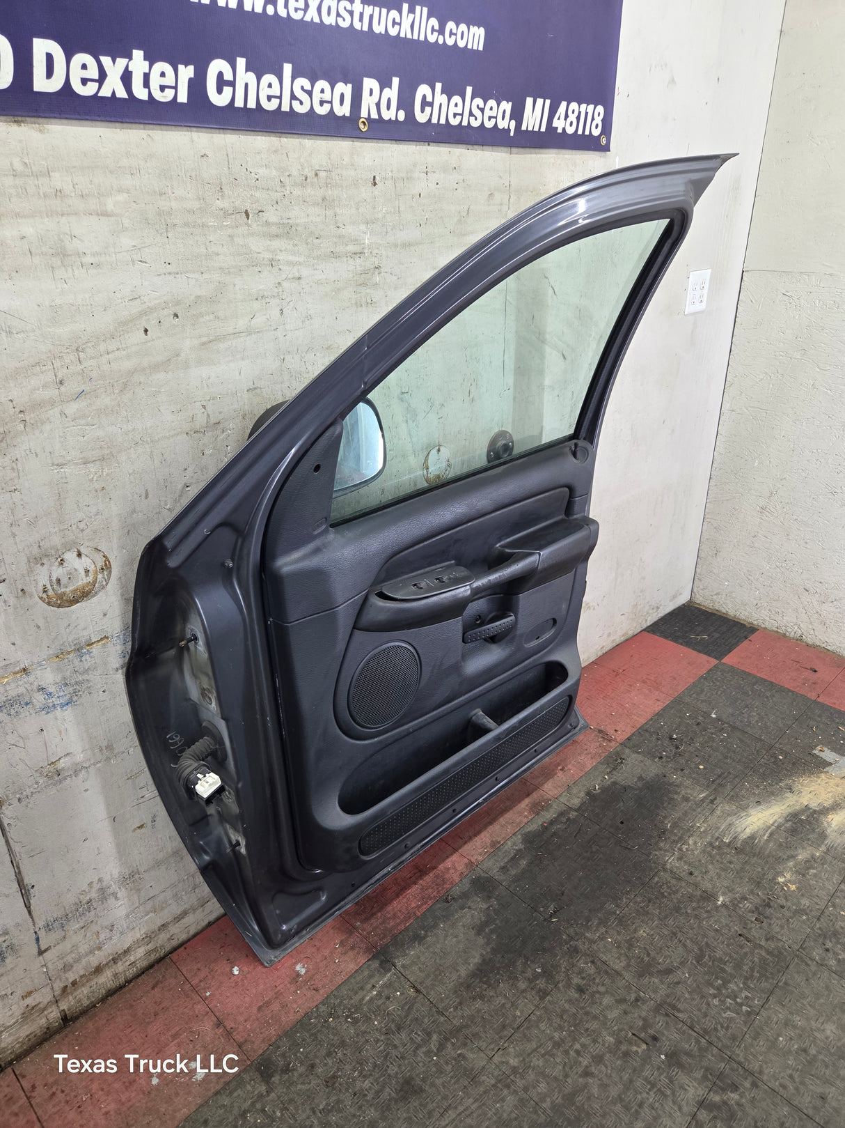 2003-2008 Dodge Ram 3rd Gen Passenger Side Front Quad Cab Crew Cab Door 1500 2500 3500 4500 5500