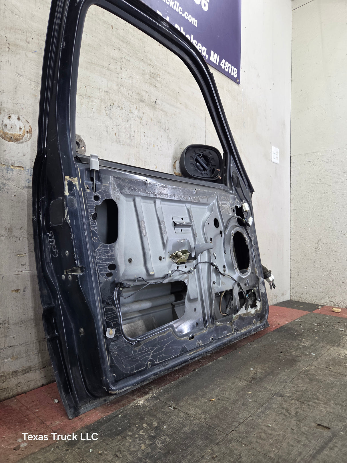 1994-2002 Dodge Ram 2nd Gen Quad Cab 4 Door Square Corner LH Driver Side Door