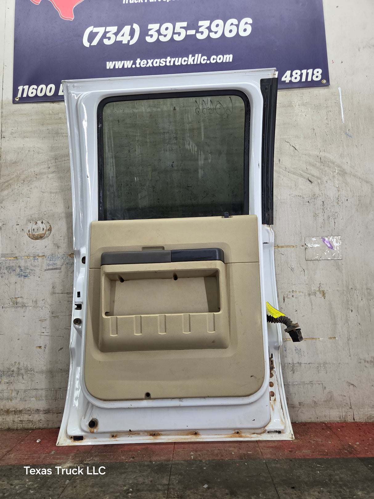 1999-2011 Ford Super Duty LH Driver Side Rear Crew Cab Door F250 F350 F450 F550