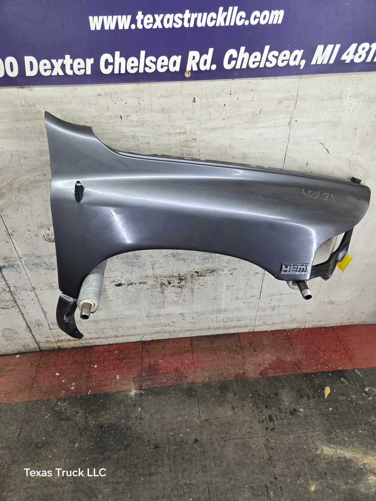 2003-2005 Dodge Ram 3rd Gen 1500 2500 3500 RH Passenger Side Fender
