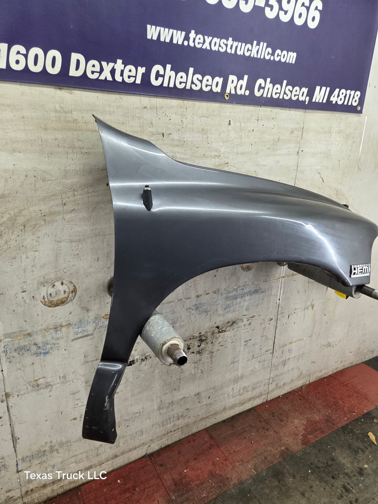 2003-2005 Dodge Ram 3rd Gen 1500 2500 3500 RH Passenger Side Fender