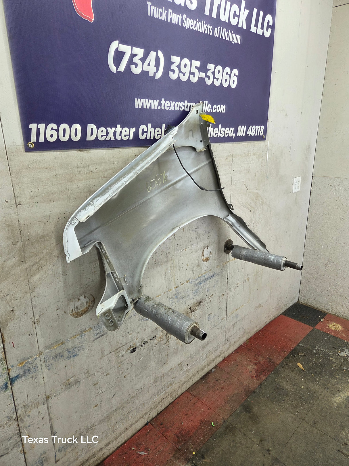 1999-2007 Ford Super Duty RH Passenger Side Front Fender E150 E250 E350 E450 E550 Econoline
